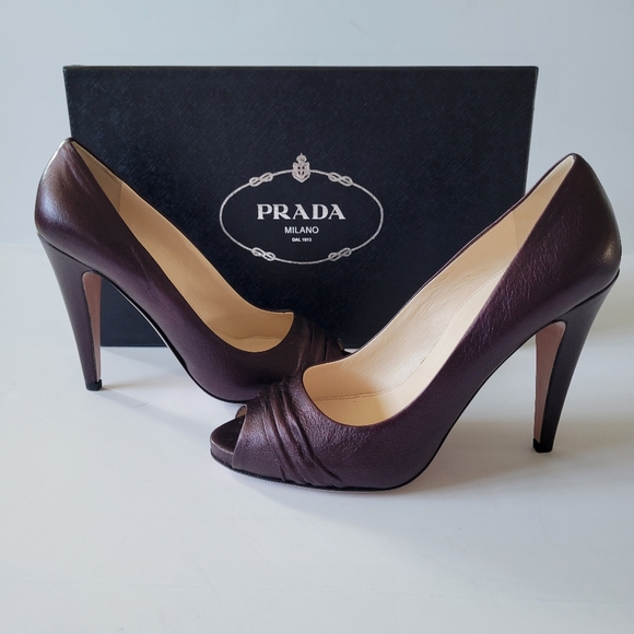 NWT Prada Vitello Mordore Ribes Purple Metallic Open Toe Leather Pump EU 37/US 7 - Picture 1 of 12